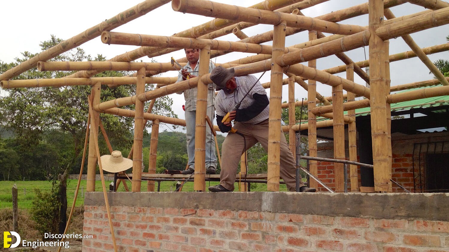 buildingwithbamboo.jpeg