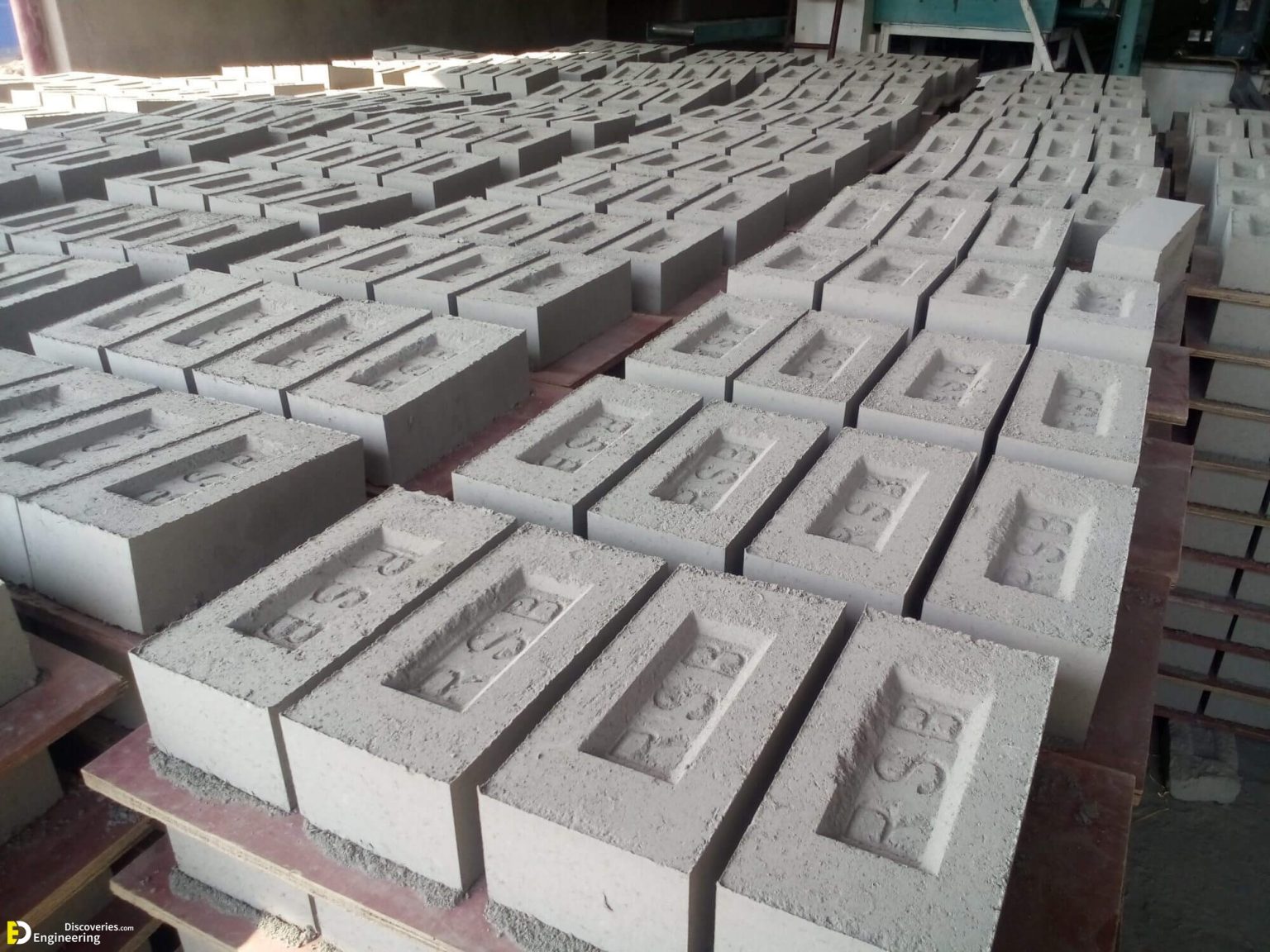 Advantages And Disadvantages Of Fly Ash Bricks | Engineering Discoveries