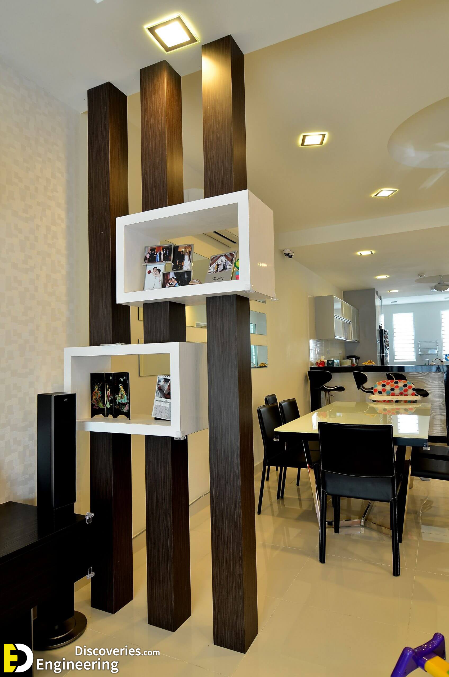How-To-Decorate-A-Living-Room-Large-Tall-Wall-scaled-1.jpg