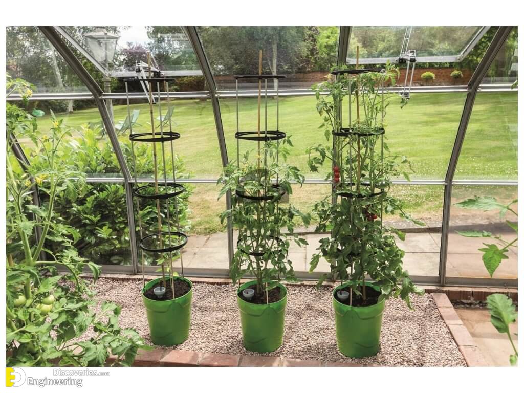 4647-8_g195gr-self-watering-grow-pot-tower-green-in-greenhouse-1.jpg
