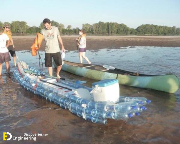 Federico-Blanc-Recycled-Plastic-Soda-Bottles-Kayak-3-600x480-1.jpeg