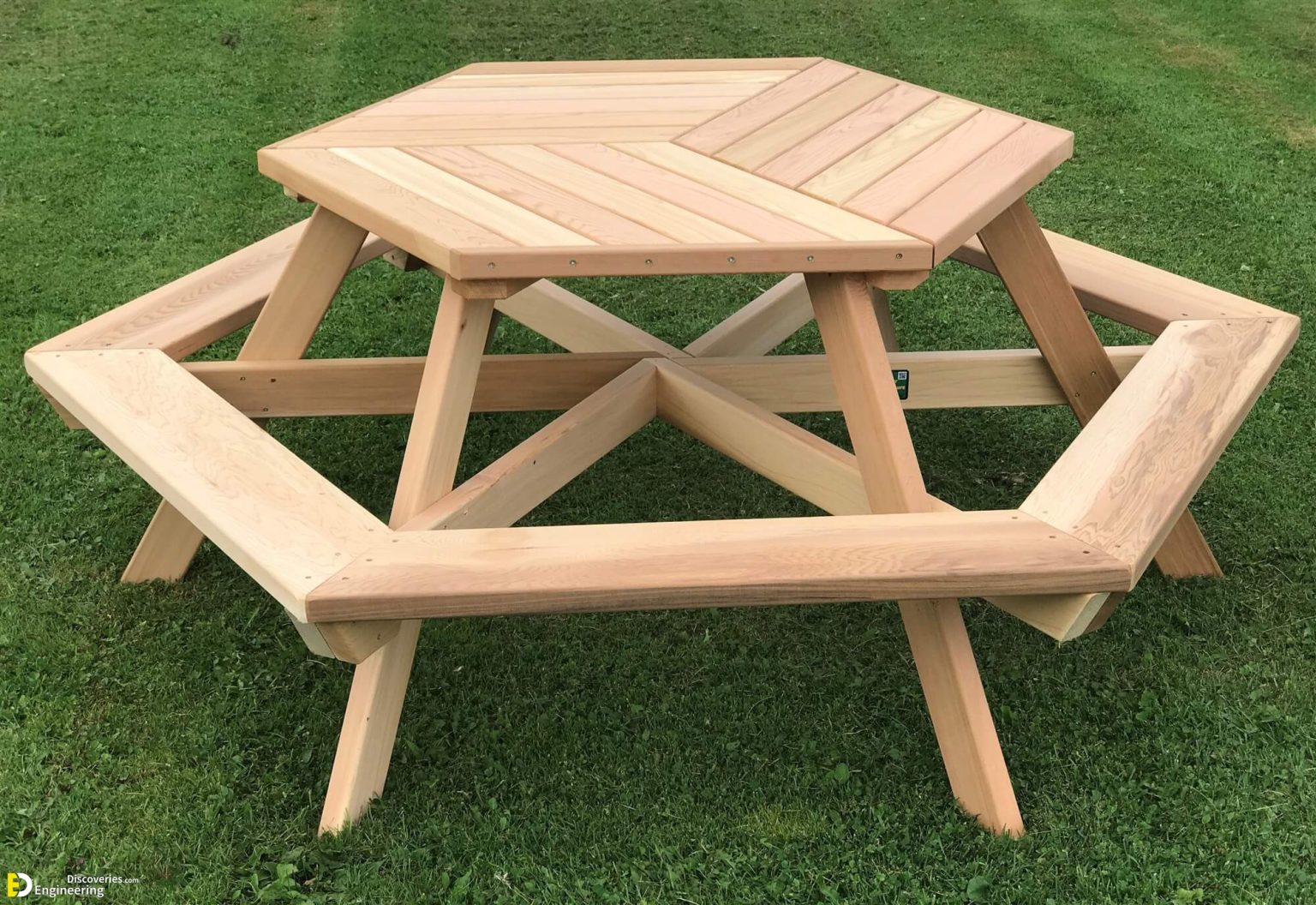 Beautiful Wooden Picnic Table Ideas | Engineering Discoveries