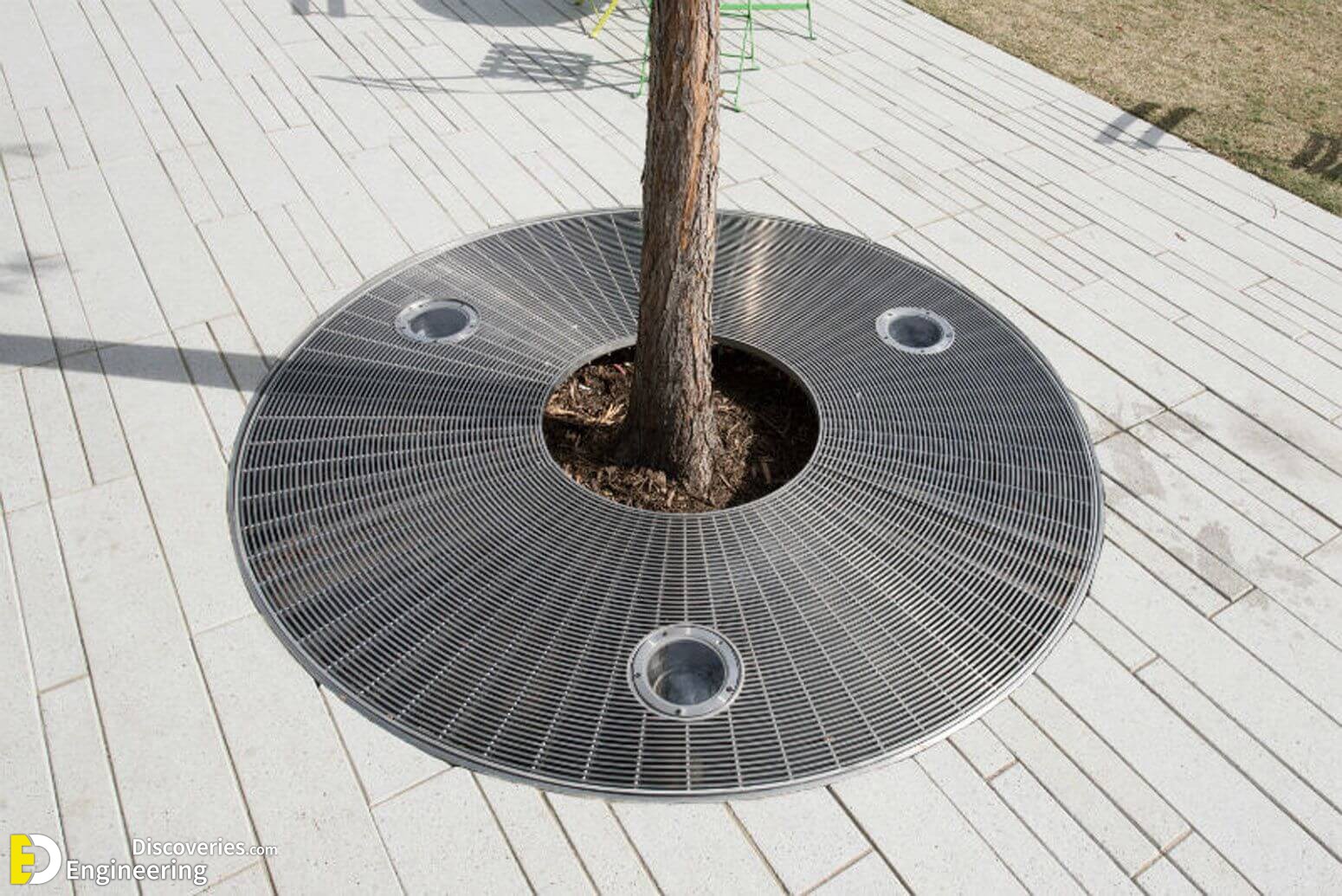Stainless-Steel-Tree-Grate-KW-Park3.jpg