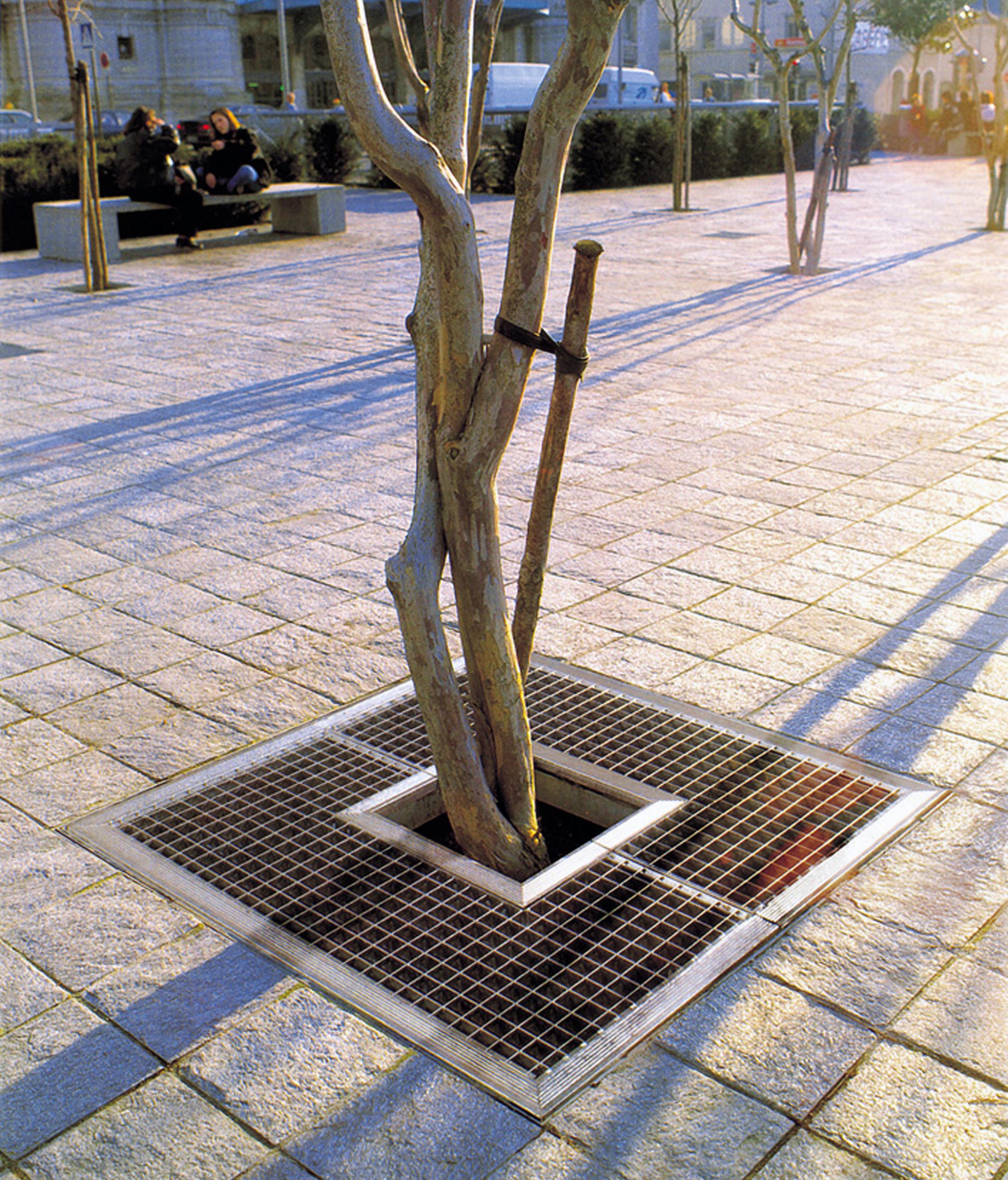 grille-dmd-h-scaled.jpg