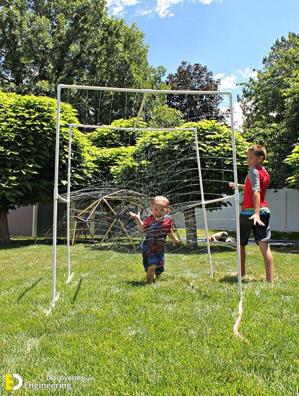 8cc9ab11b1e6d0b01d3ab7ecbd67ca9d-kids-sprinkler-tailgating-ideas.jpg