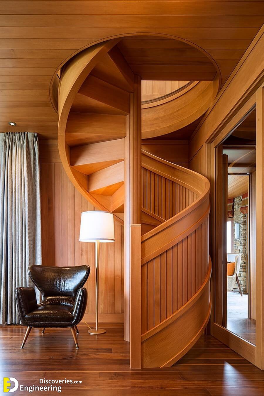 Oak-Wood-Spiral-Staircase.jpg