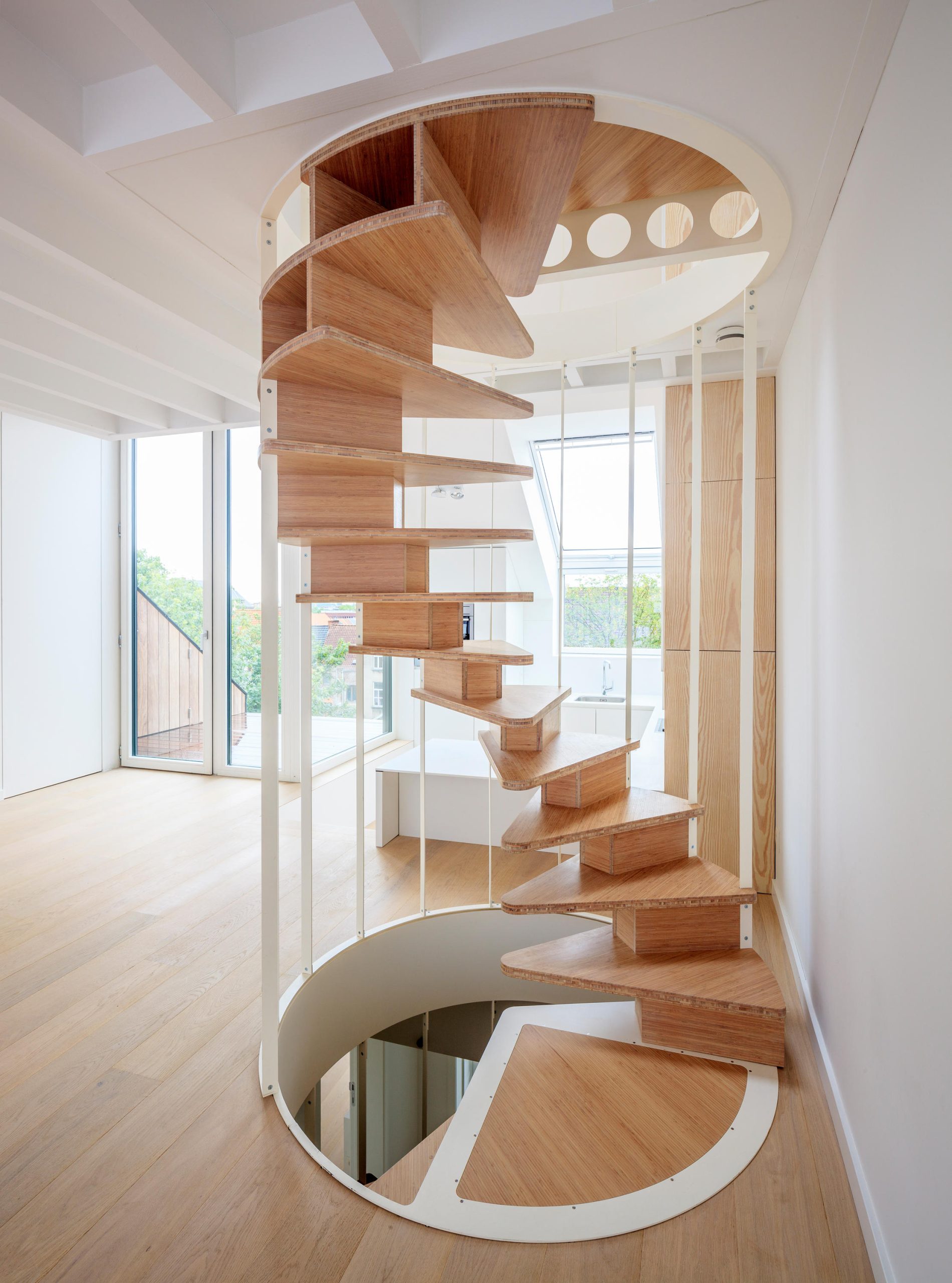 olmo-07-01-escalier-gand-058-h-scaled.jpg