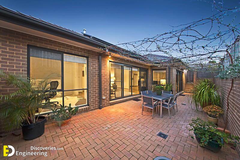 one-story-brick-contemporaray-house-2.jpg
