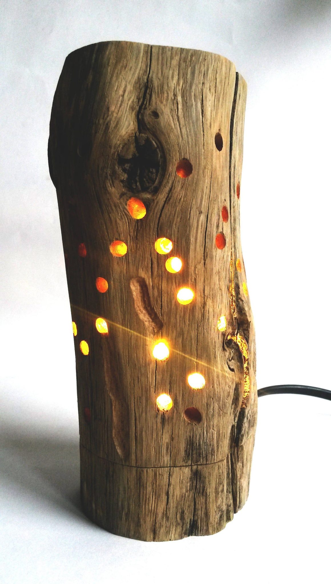 35 Beautiful Handmade Wooden Lamp Design Ideas You’ll Want To DIY