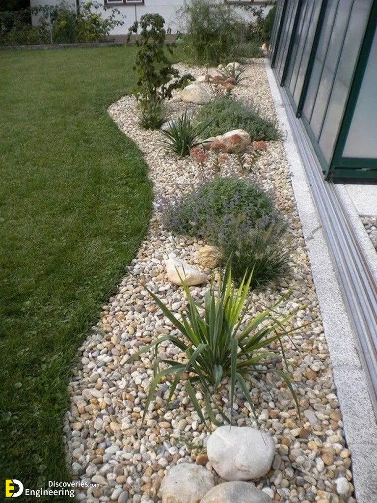 40 Beautiful River Rock Landscaping Ideas - Engineering Discoveries