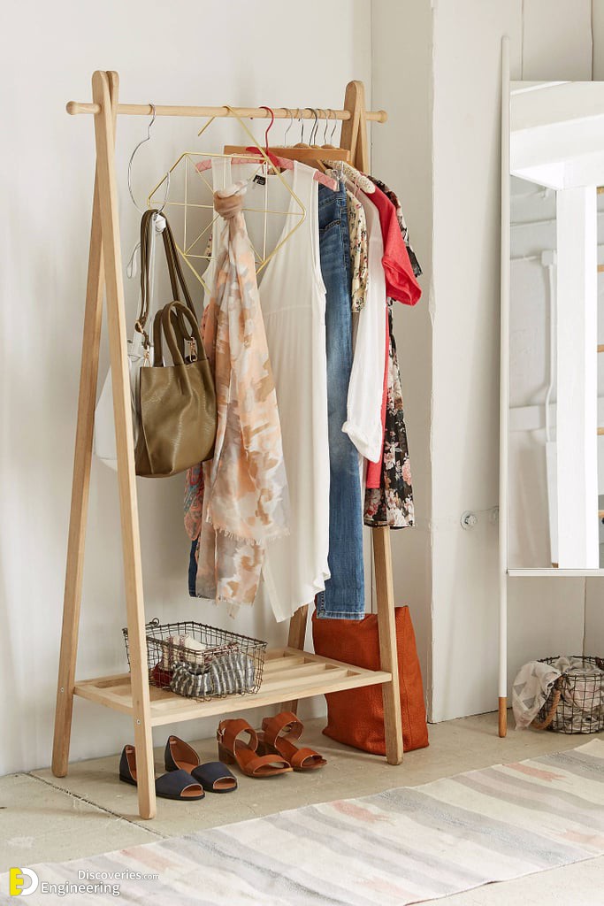 Wooden-Clothing-Rack.jpg