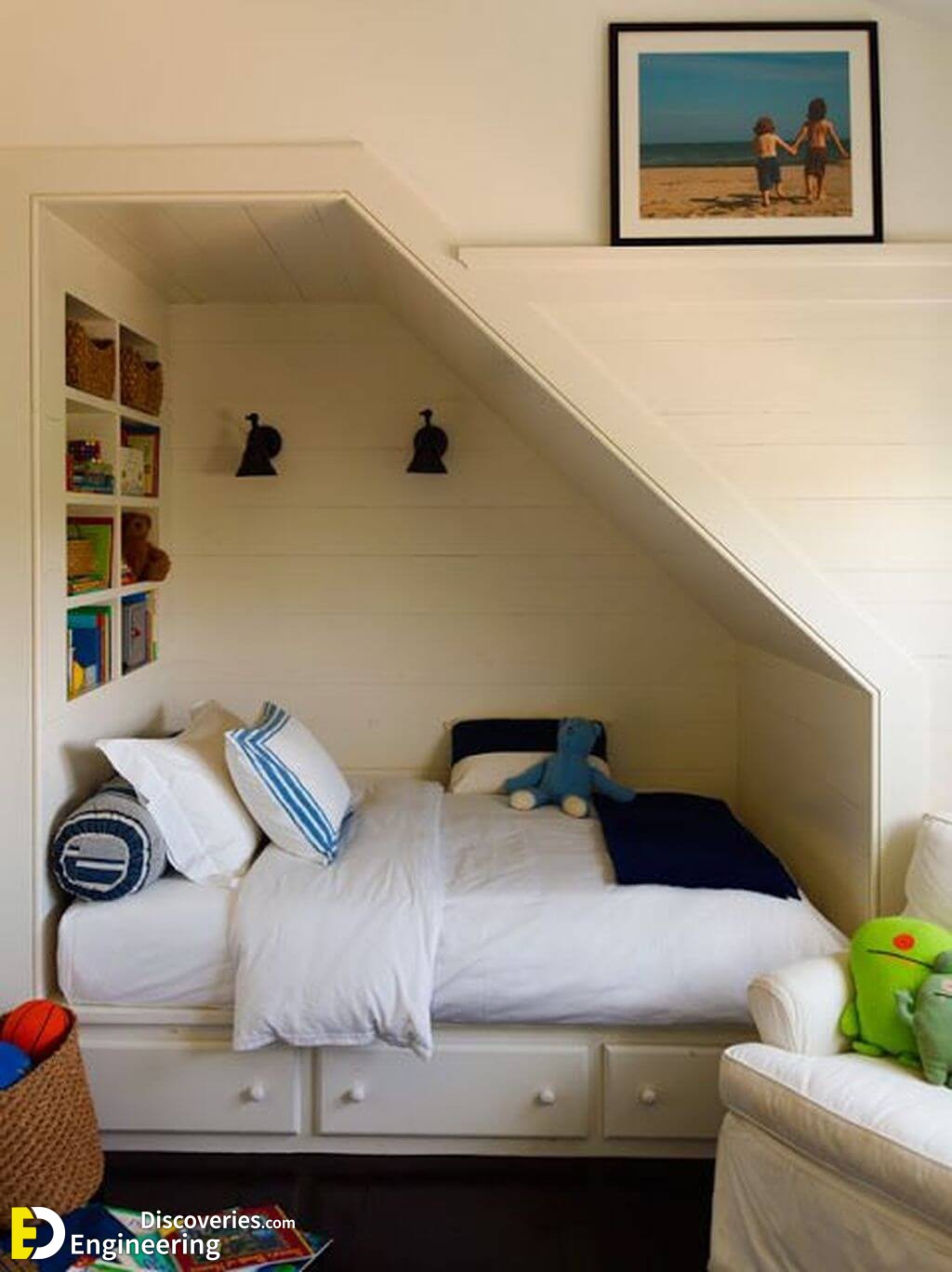 Charming-Reading-Nook-Design-Ideas-Under-The-Stairs-07.jpg