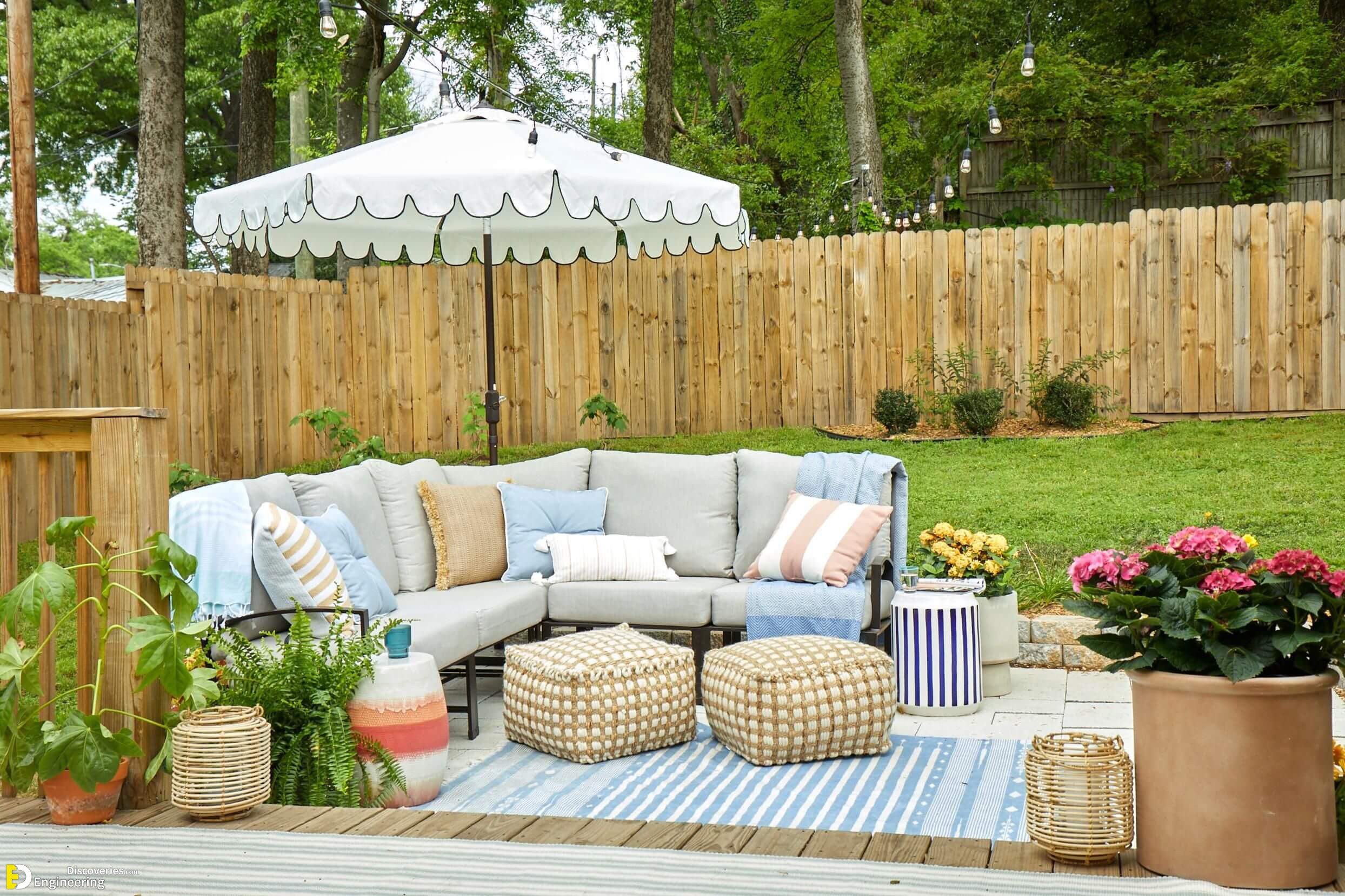ghk-0619-fn-ghk-0619-fn-backyardmakeover-sofa-1075-preview-ppi-150-embedmetadata-true-1558543319.jpg