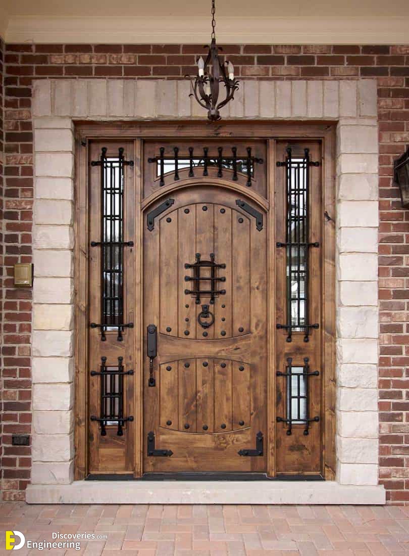Brick-house-with-patio-and-hardwood-door.jpg