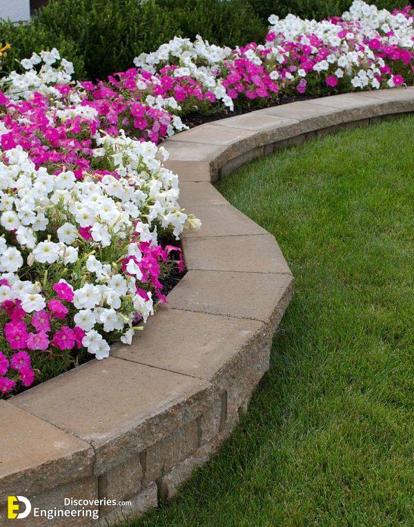landscape-lighting-for-retaining-walls.jpg