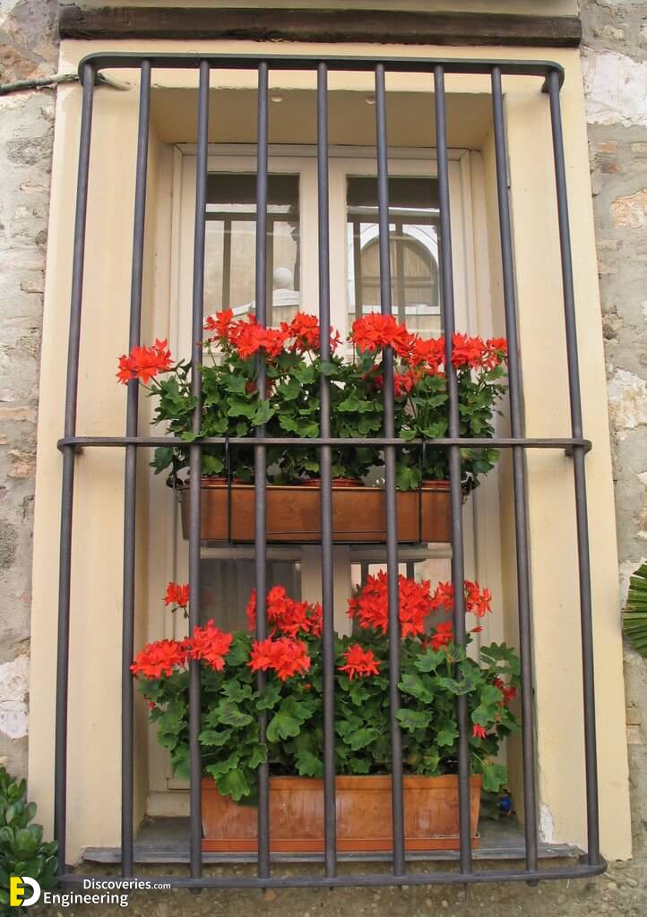 Cagnes-sur-Mer-in-red.0.jpg