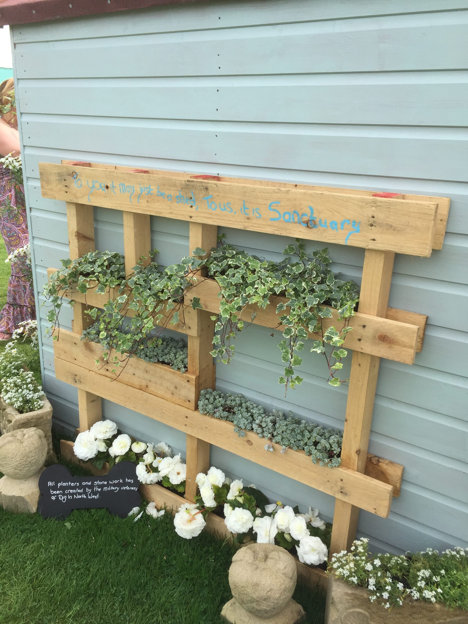 tatton-pallet-planter-scaled.jpg