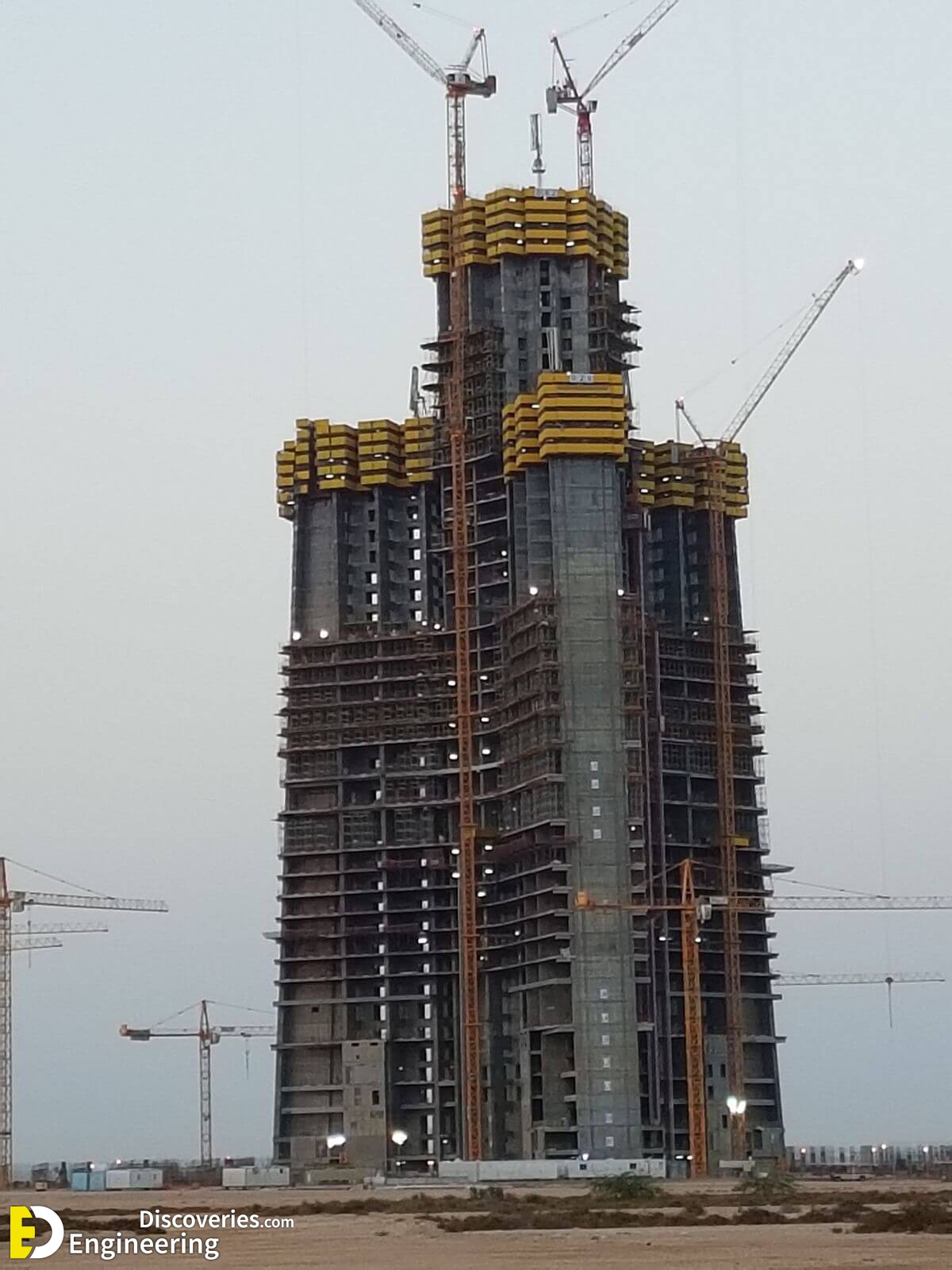 Jeddah_Tower_Building_Progress_as_of_13-Jul-2016_002.jpg