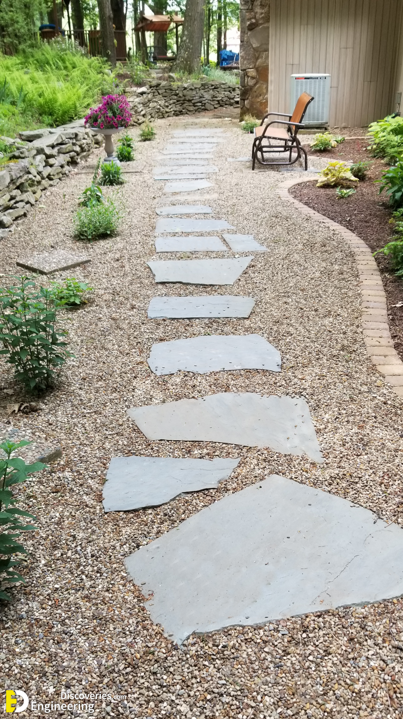 Pea-gravel-and-irregular-stepping-stones.png