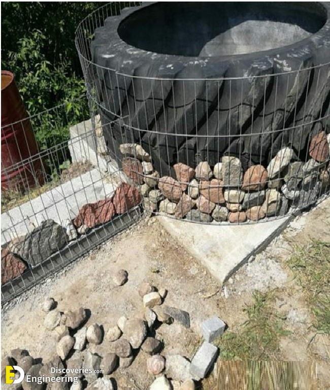 Garden-pond-made-of-big-car-tire-1.jpg