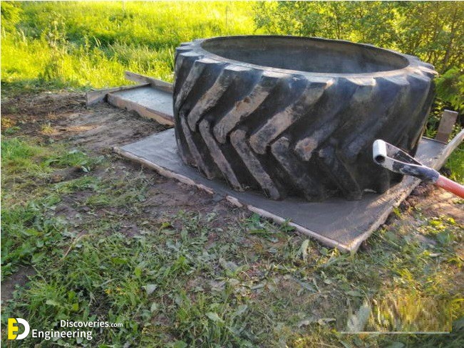 Garden-pond-made-of-big-car-tire-6.jpg
