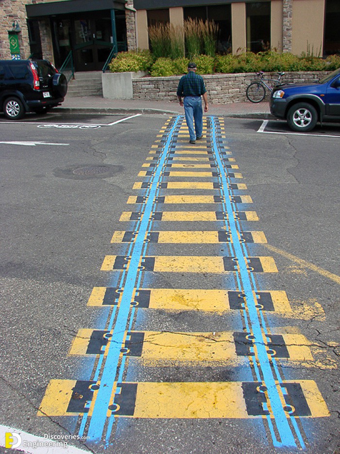 13fr.traintracks__700_933_90.jpg