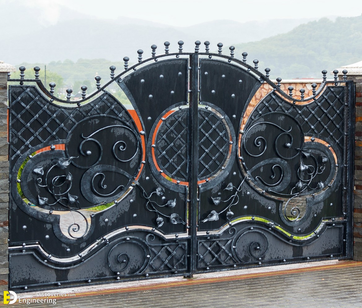 What-is-the-Difference-Between-a-Wrought-Iron-Gate-and-a-Steel-Fence.jpg