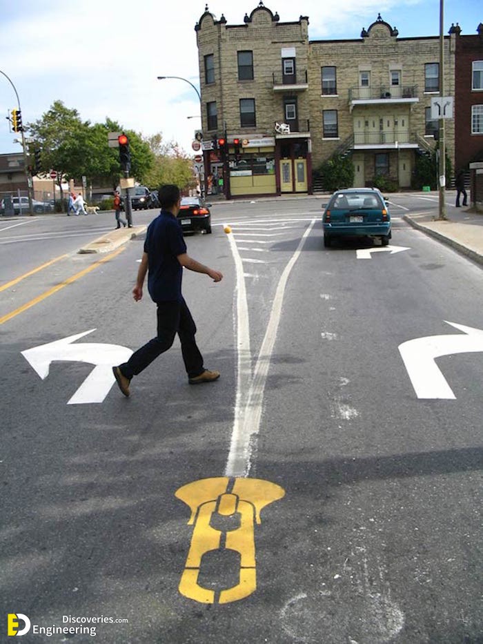 roadsworth-streetart-route-voitures-12.jpg