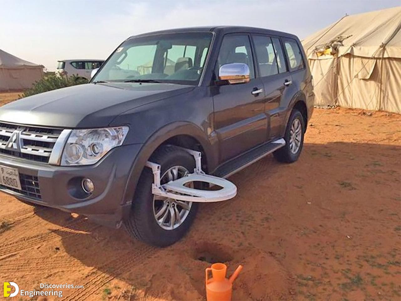 portable-toilet-for-cars1.jpg