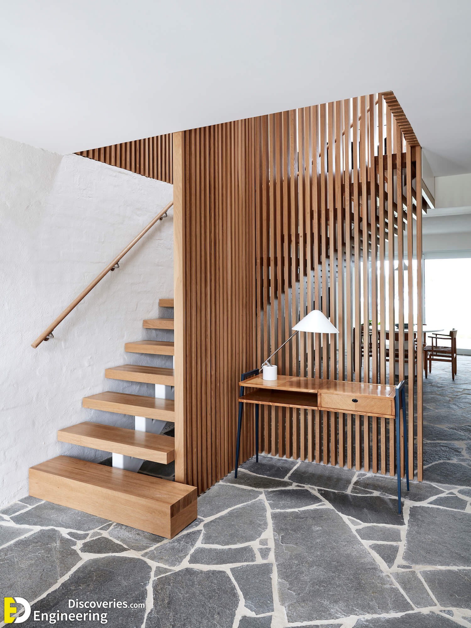 slatted-staircase-railing.jpg