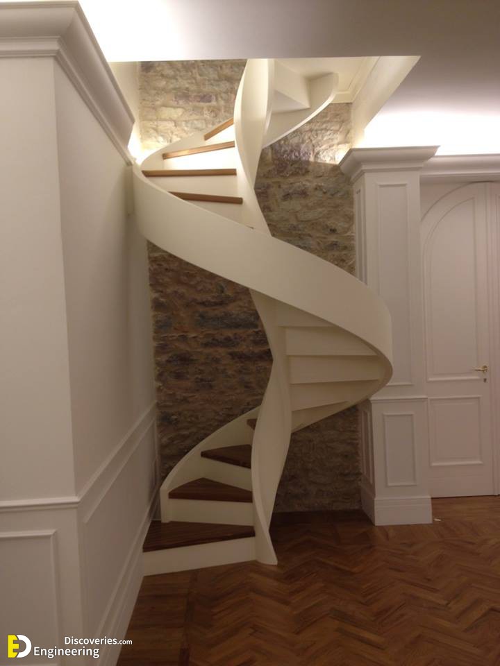 4-Scala_a_chiocciola_elicoidale_Lucca_1.jpg