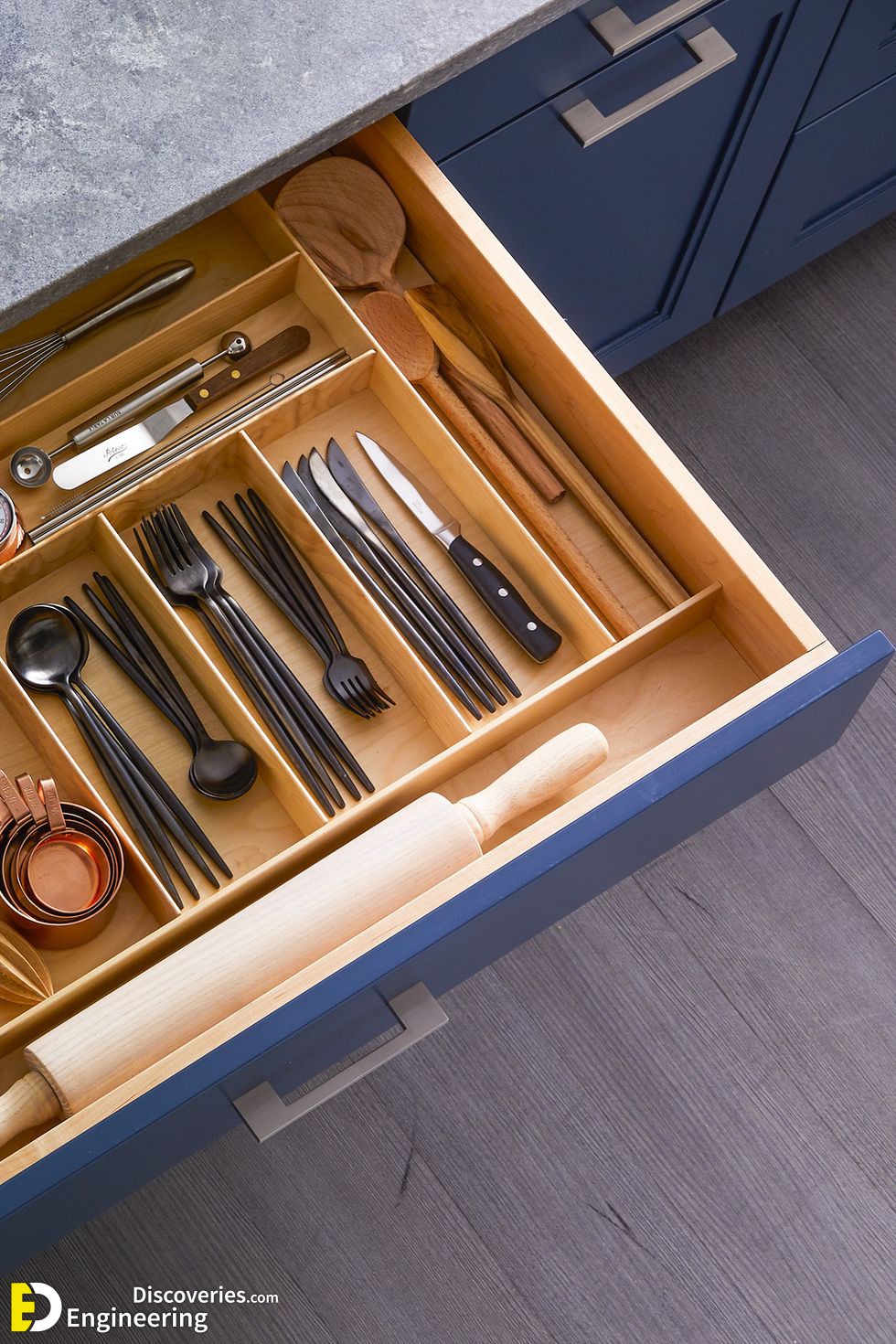 5-kitchen-organization-ideas-utensil-drawer-1621003122.jpg