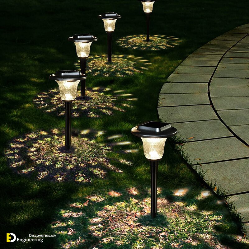3-BlackLowVoltageSolarPoweredIntegratedLEDPathwayLightPack-2.jpg