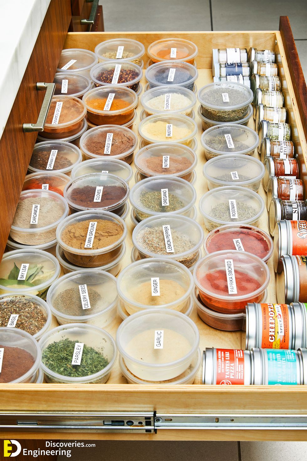 4-kitchen-storage-ideas-hbx120119kotm-004-1580840378.jpg