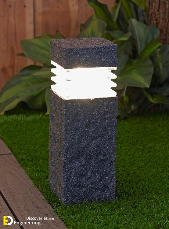 5-LowVoltageStone-InspiredLEDBollardLight.jpg