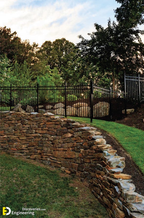 3-GARDEN_RetainingWalls2.jpg