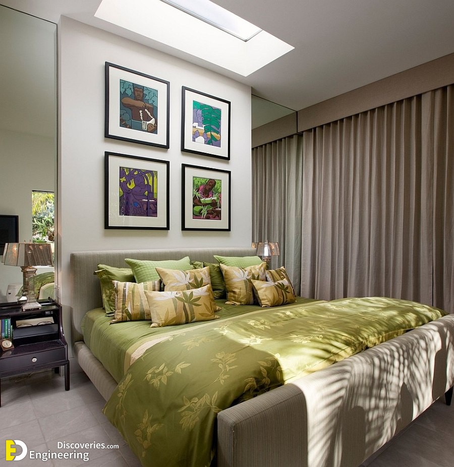 4-Midcentury-modern-bedroom-with-a-cool-skylight-above.jpg