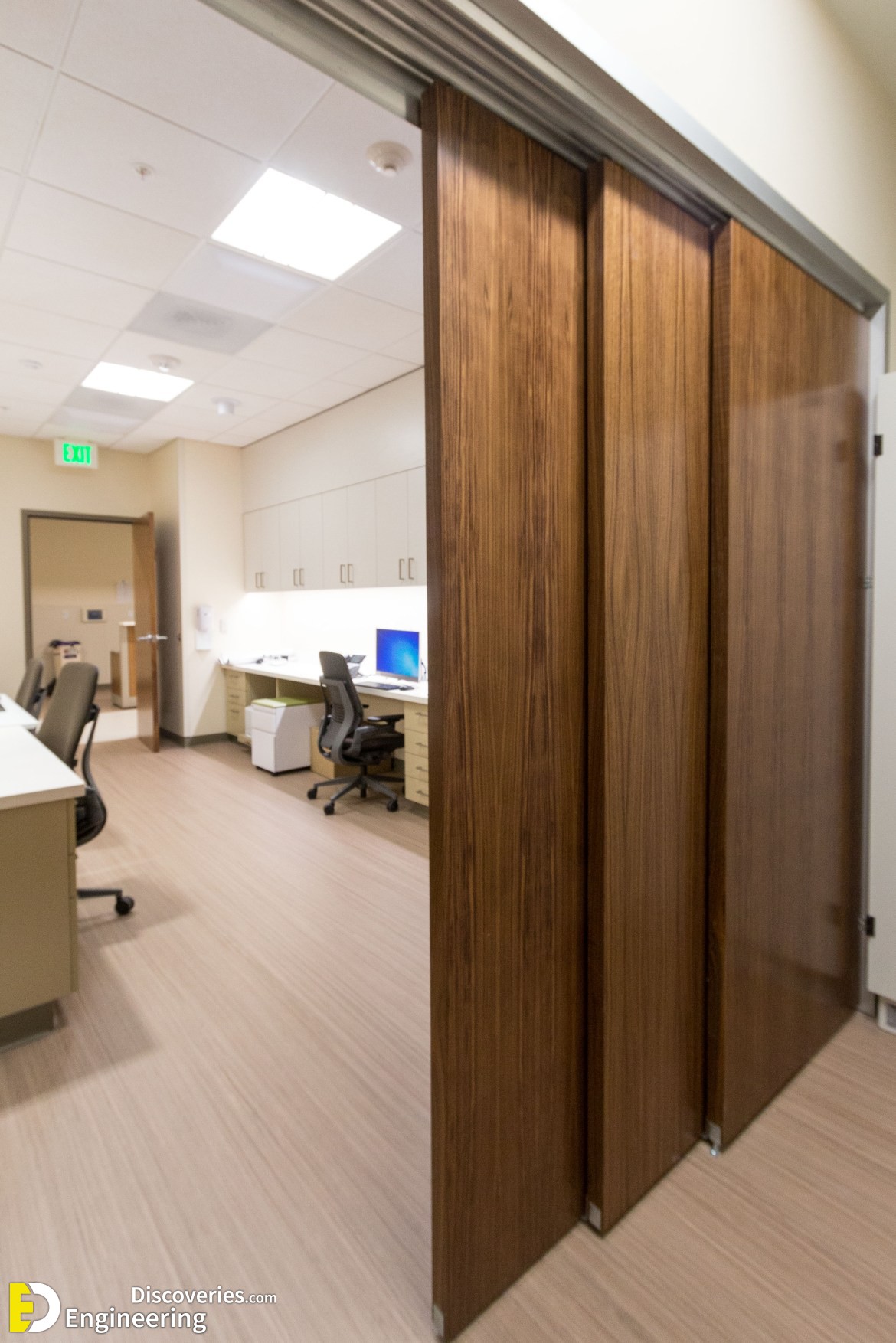 4-sliding-barn-door-medical-healthcare-redwood-city-ca_Serenity-Sliding-Barn-Door-Systems-9-1.jpg