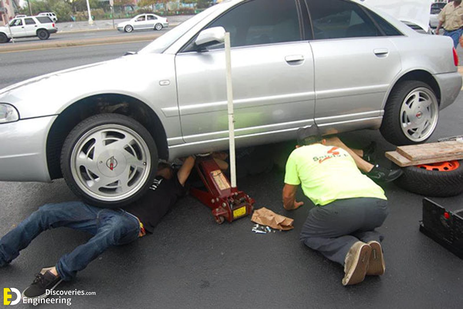 5-workplace-safety-fails-men-accident-waiting-to-happen-36-58d11edce7ed3__605-k5uG-1600x1066@Corriere-Web-Sezioni.jpg