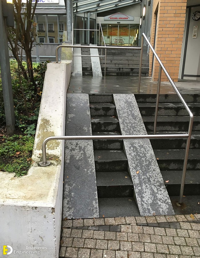 5d53b628c800d-extreme-wheelchairing-accessibility-fails-15-5d4d6dfadb9d0__700.jpg