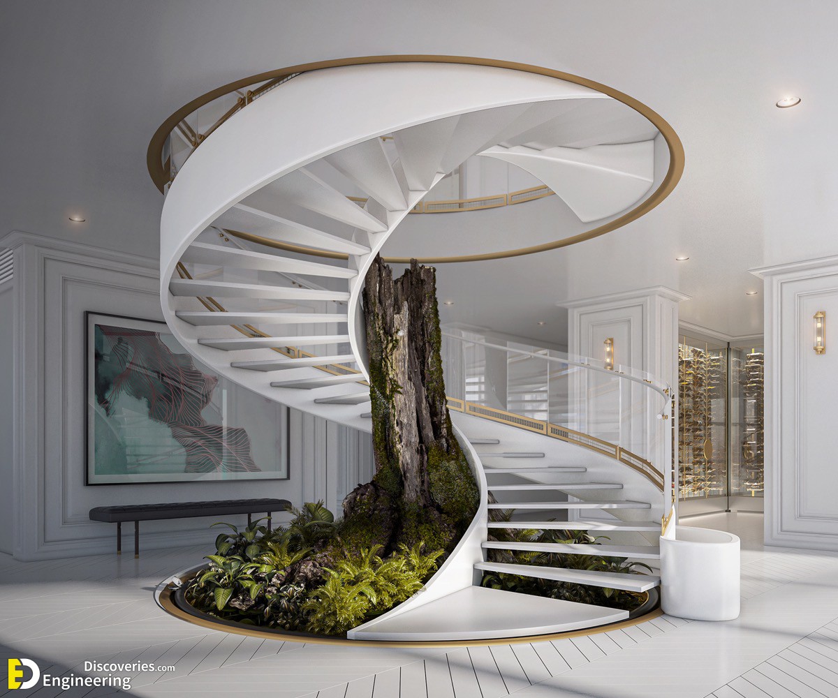 spiral-staircase-with-courtyard.jpg