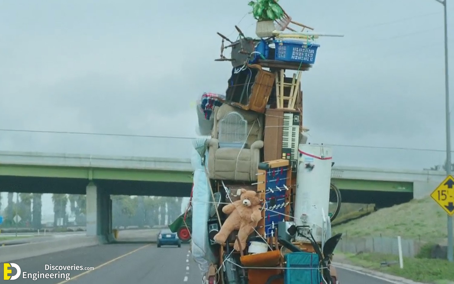 moving-truck-in-hyundai-sonata-ad.jpg