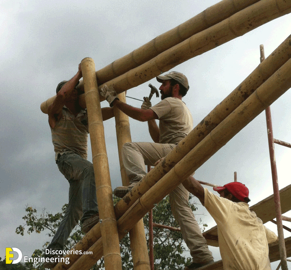 montaje-estructura-bambu-570x529-1.png