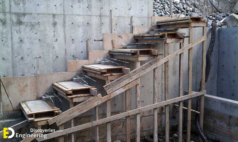 cantilevered-concrete-stair-formwork-overall.jpg