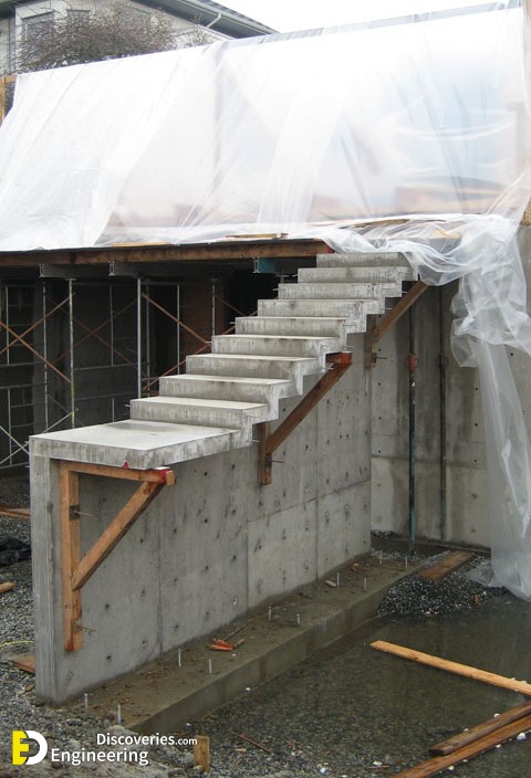 cantilevered-concrete-stair.jpg