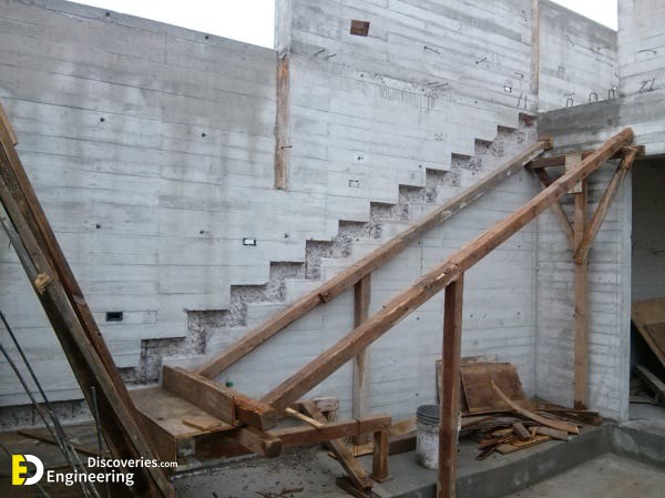 muros-y-construccion-de-escalera-empotrada-178830.jpg