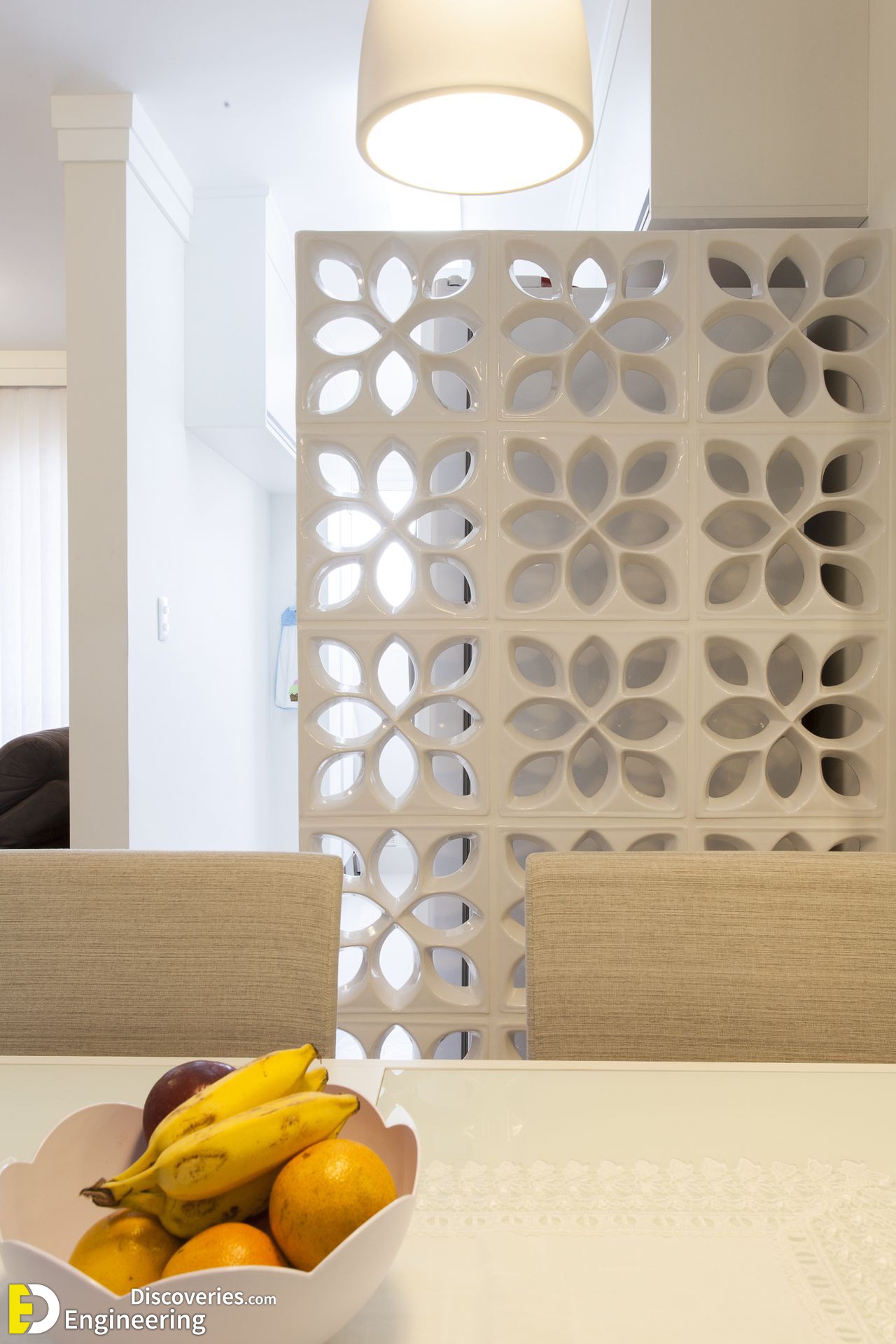 decoracao-sala-de-jantar-com-cobogos-brancos-ttinteriores-147428-proportional-height_cover_medium.jpg