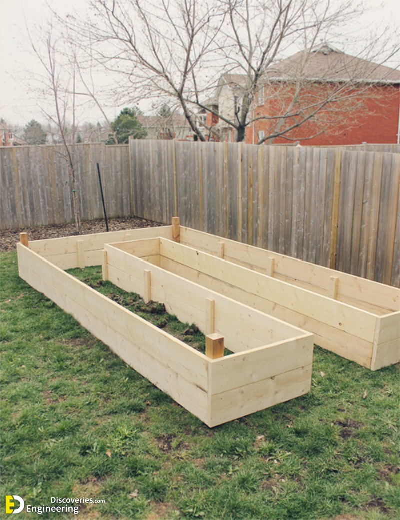 12-DIY_Easy_Access_Raised_Garden_Bed1.jpg