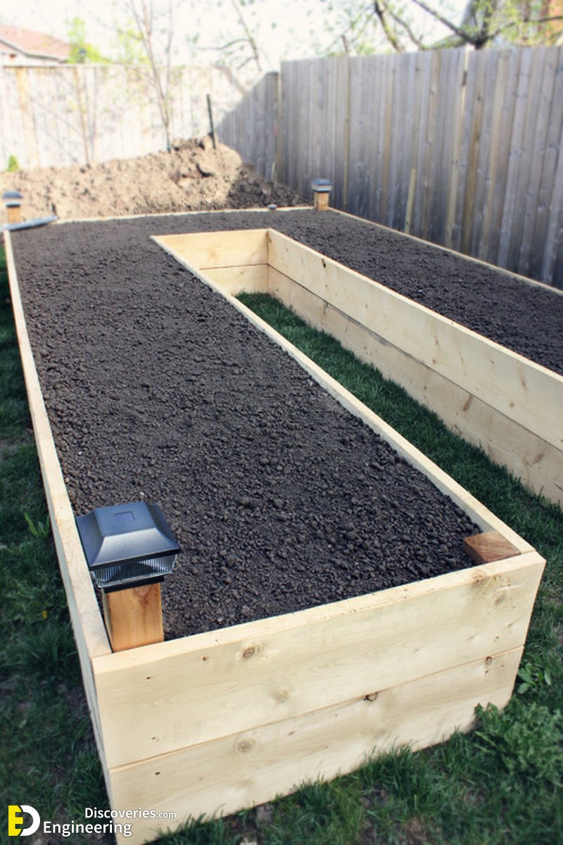 2-DIY_Easy_Access_Raised_Garden_Bed13.jpg