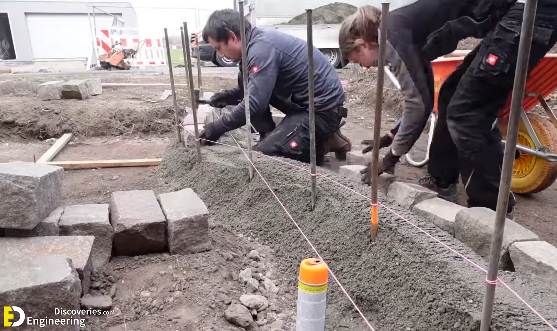 2022-12-082021_46_31-Gartenweg20selber20bauen20_20Natursteinplatten20verlegen20-20YouTube.png